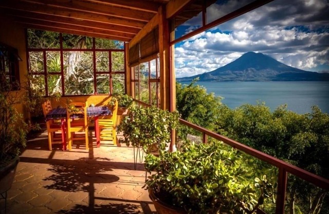 Exquisite Home - Volcano & Lake View on 10-Acre Garden Estate with pool