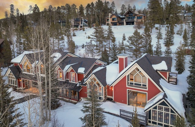 Exquisite IN-TOWN Gorgeously Remodeled Historic Estate!