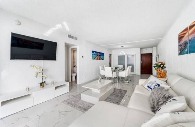 Extraordinary beach condo with incredible view!