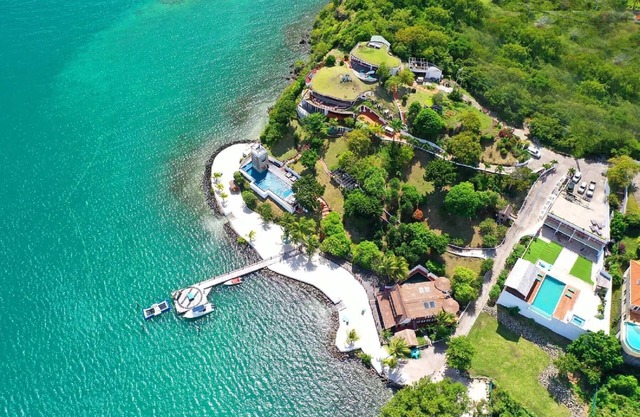 Extravagant Beach House Villa In Your Dream Paradise
