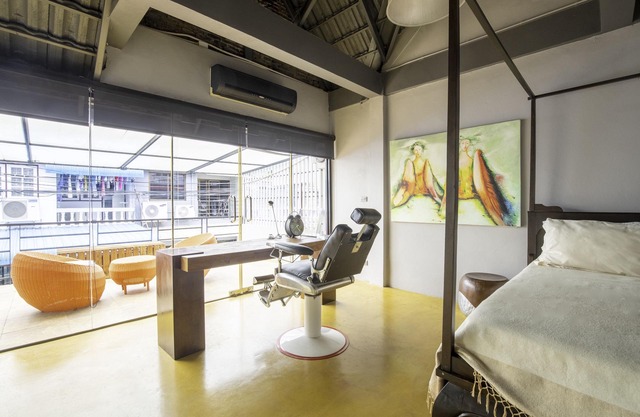 eye popping old city 2 bedroom duplex at walking street