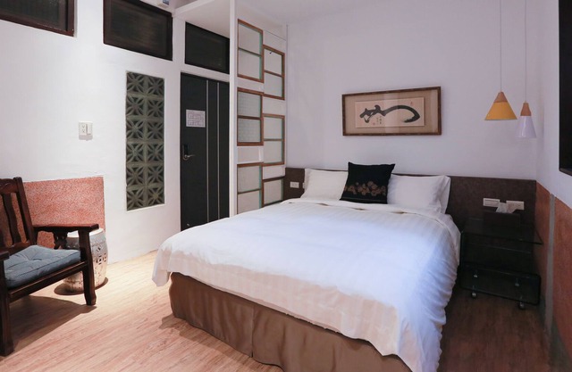 F101 Double room in Tainan, Minzu Road