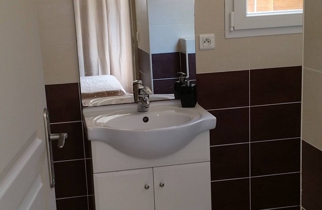 F2 calm in the countryside