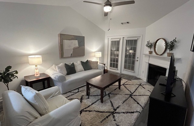 Fabulous Fully-Furnished Apartment in Alpharetta