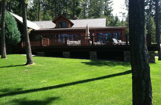 FABULOUS Lakefront Property on Rocky Point! Classic cabin with every amenity!