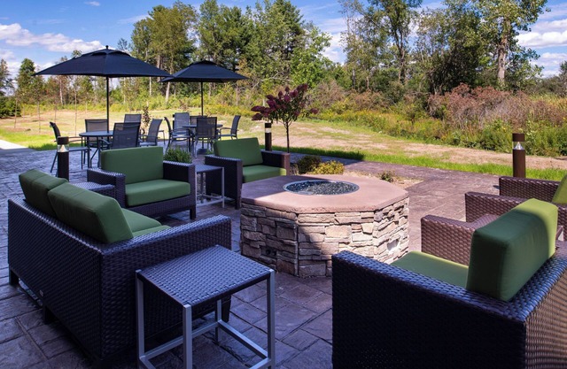 Fairfield Inn & Suites by Marriott Canton
