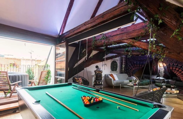Fairytale apartment with Billiard Home cinema and designed attic in old town