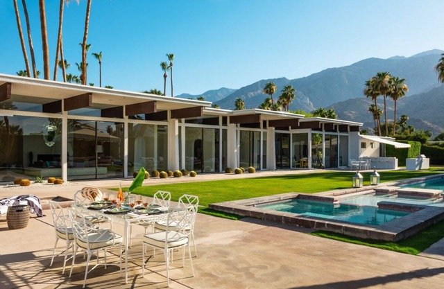 Fall Availability! Historic Villa with Famous Pink Door and Mountain Views!