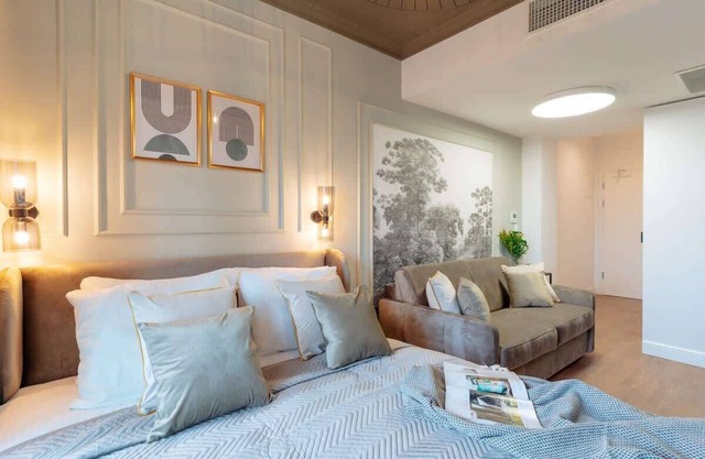 Fall in love with the beautiful Old Town of Warsaw