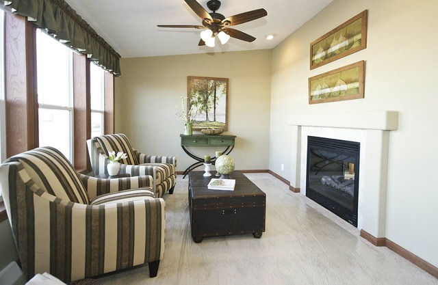 Fall is BEAUTIFUL @ LAKE Francis! Winter Specials, flexible, inquire! n