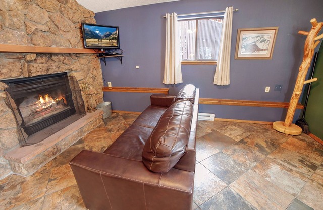 Fall River Cabin - dog friendly