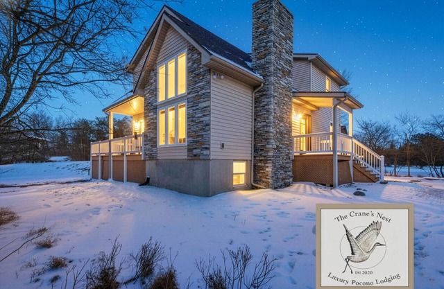 FALL Special 2 night stay get 3rd night free! 5BR with hot tub & game room