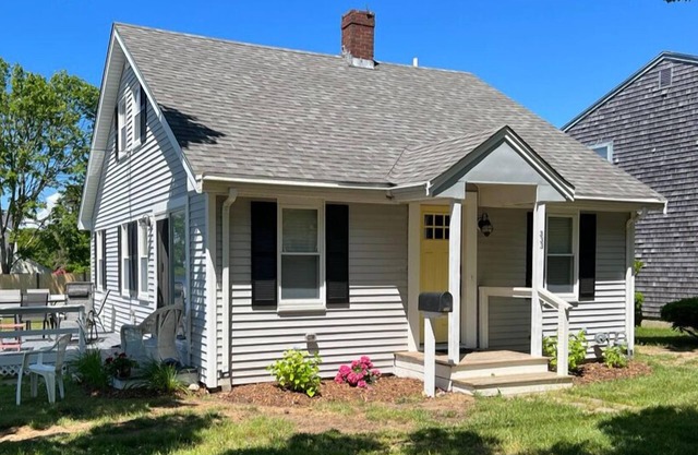 Falmouth Beach Cottage – August & September Dates Available!