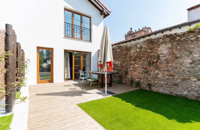 Family apartment (handicapped accessible) with private garden