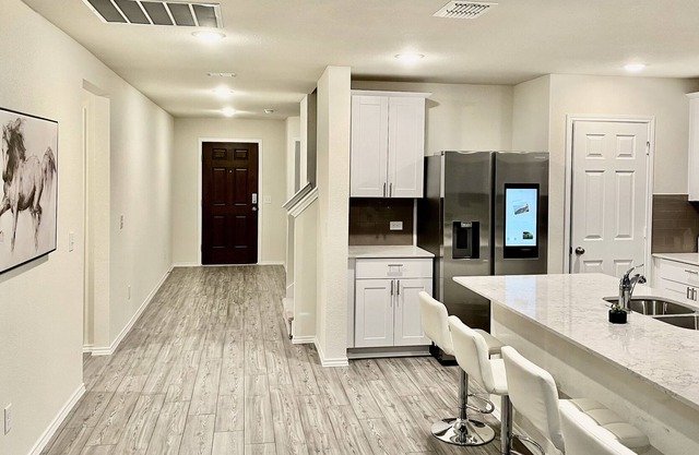 Family friendly, great for family stay, Brand New Home.