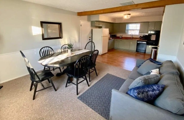 Family-friendly home in the heart of Cumberland.