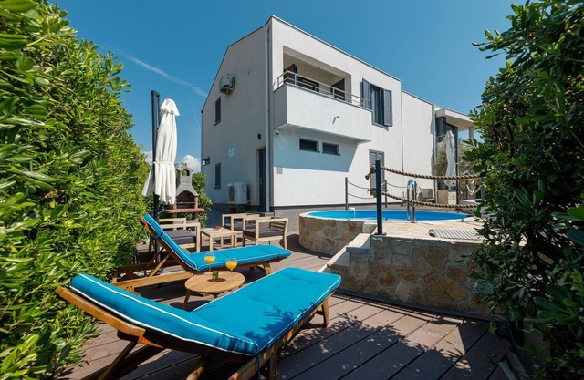 Family friendly holiday home - great sea view - close to sandy beach - WIFI