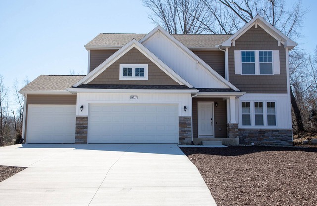 Family Friendly Home - 5 mins drive to New Buffalo Beach!