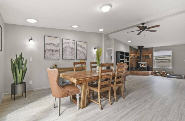 Family-Friendly Mtn Retreat |Fireplace Pets Trails