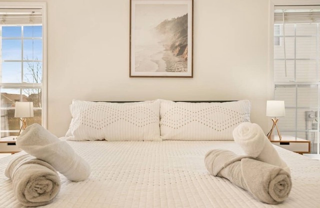 Family-Friendly Spacious 3 Bedroom Home with Fenced Yard in Clarksville, TN