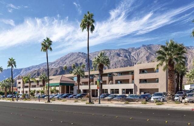 Family fun in Palm Springs in this resort 2BD condo with resort amenities including kids pool