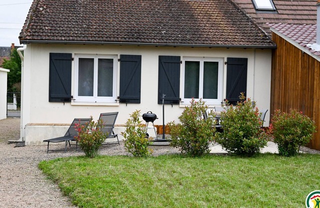 Family home in Villeneuve-sur-Allier