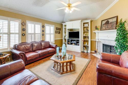 Family Home Near I-80 in Suburban Dallas