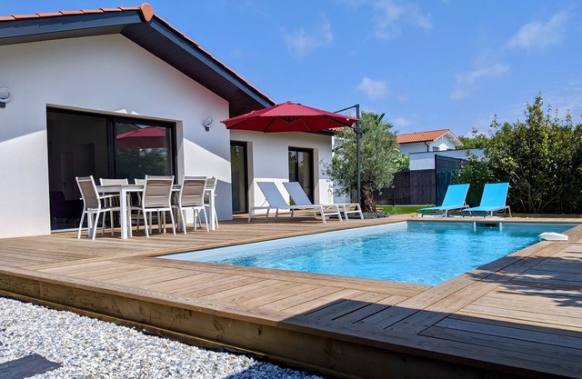 Family house with swimming pool