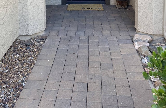 Family & Pet sized townhouse!