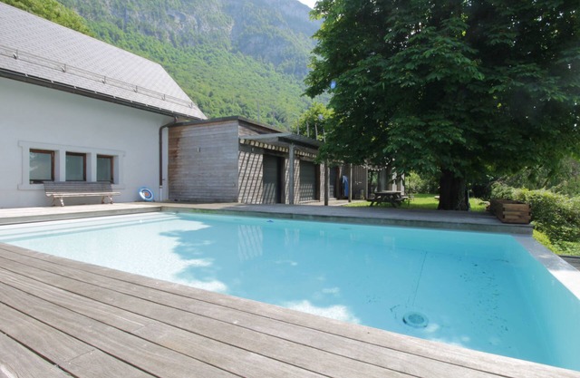 Family villa with swimming pool in Aiguebelette-Le-Lac