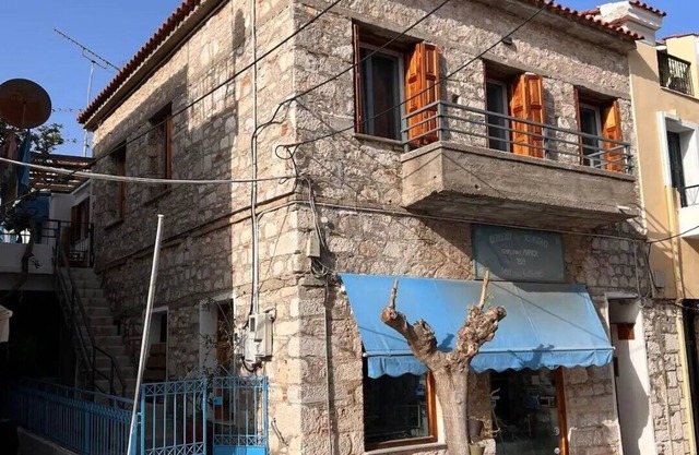 Fancy 4-bedroom family summer house in Pythagoreio.