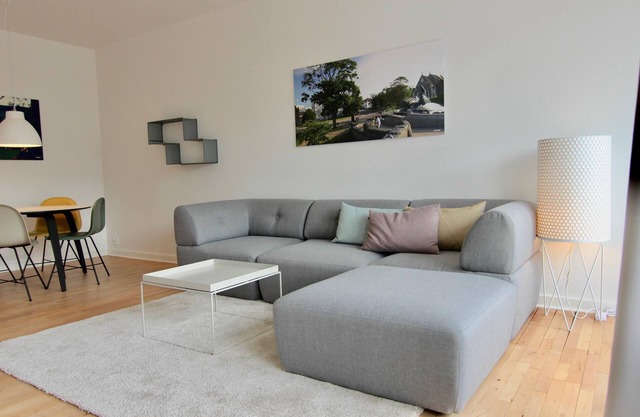 Fantastic 2-BR apartment in Frederiksberg C - 174