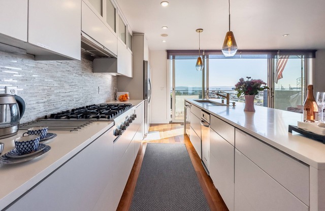 Fantastic Bay Views spectacular home, close to Chase Center/Mission Bay/Oracle