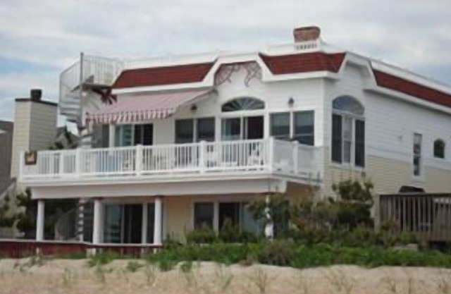Fantastic ocean views from this ocean front home