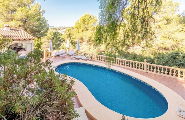 Fantastic villa - Great location with Sea View, Pool & Wi-Fi