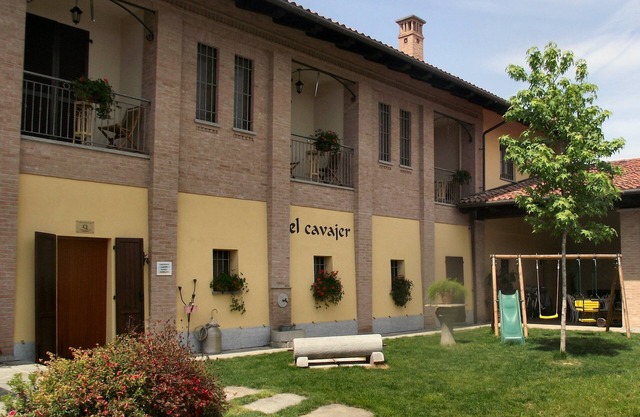 Farmhouse/B.& B. "El cavajer"