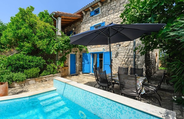 Fascinating villa with sauna, sea view, steam bath, private pool, air conditioning