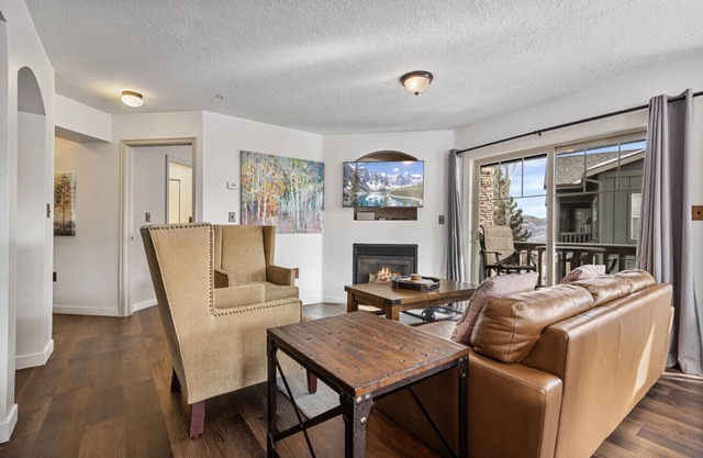 FB1729 Fox Bay Favorite