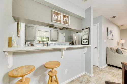 Fenced Yard and Grill - San Juan Vacation Rental