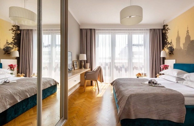 Feniks Stunning 2-bed apartment with 3 terraces