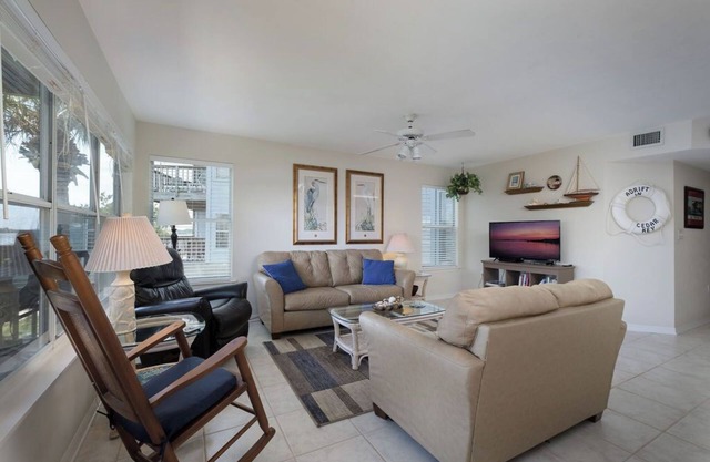 Fenimore Mill 6A Open Gulf View, Pool & Hot Tub!