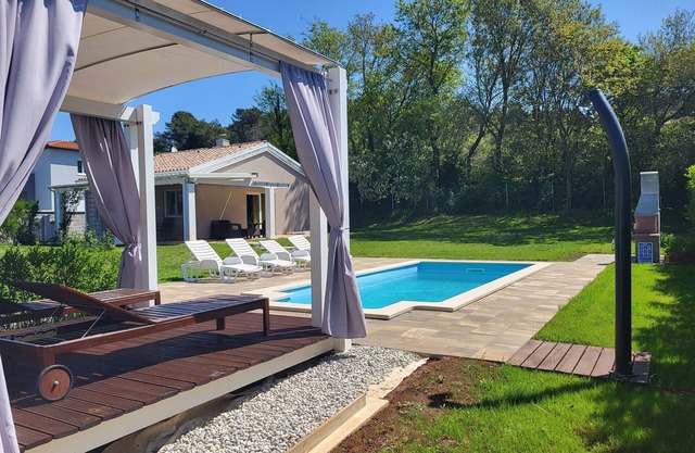 Ferienhouse Gita with private pool