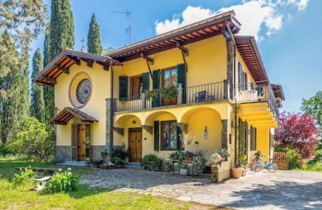 Firenze‼️~Integer VILLA in hillside 7 places & 4 bathrooms~