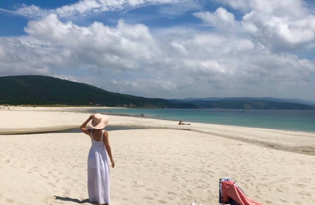 First line beach and surrounded by nature. On the Camino de Santiago.
