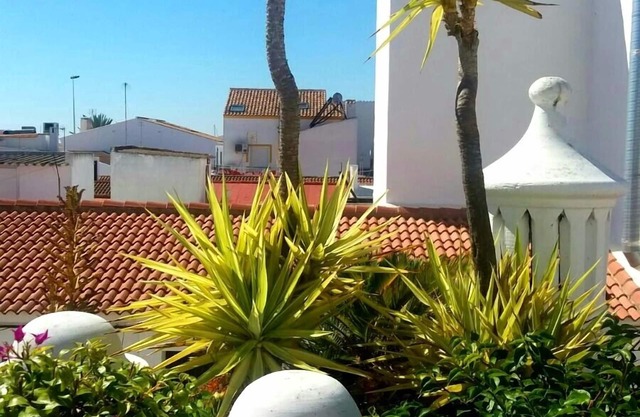 FISHERMAN HOUSE NEXT TO THE BEACH, WIFI