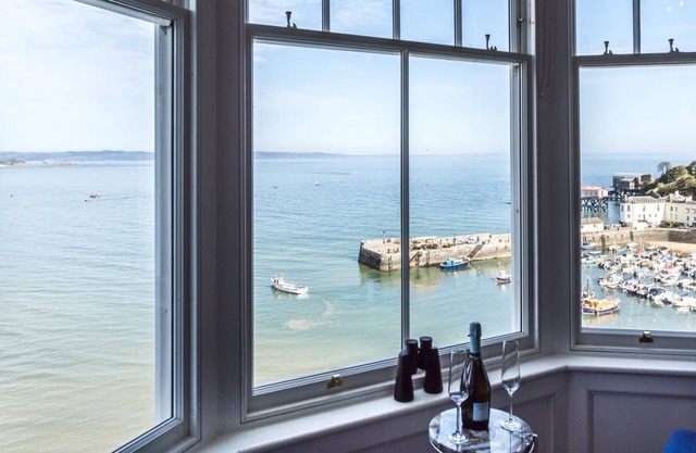 Fisherman's Catch - 2 Bedroom Apartment - Tenby