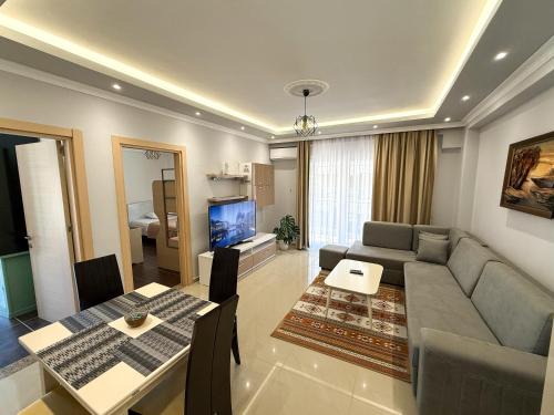 Fishta Apartment Q6 37