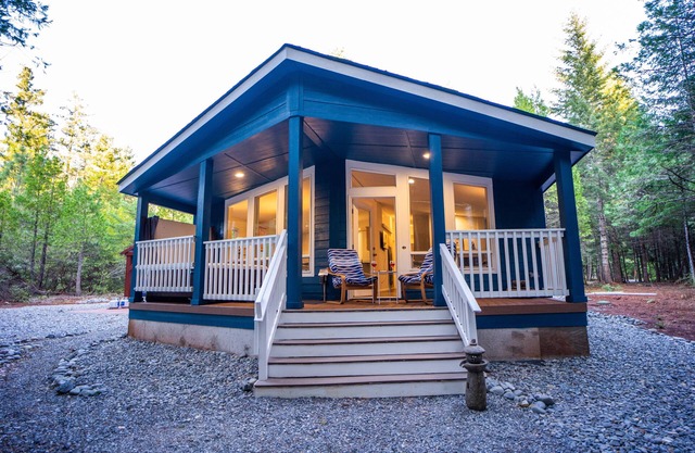 Flash deal now! Hot tub in the crisp air!