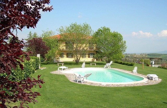 Flat in Montefiascone with private parking