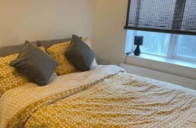 Flat Norwood Junction